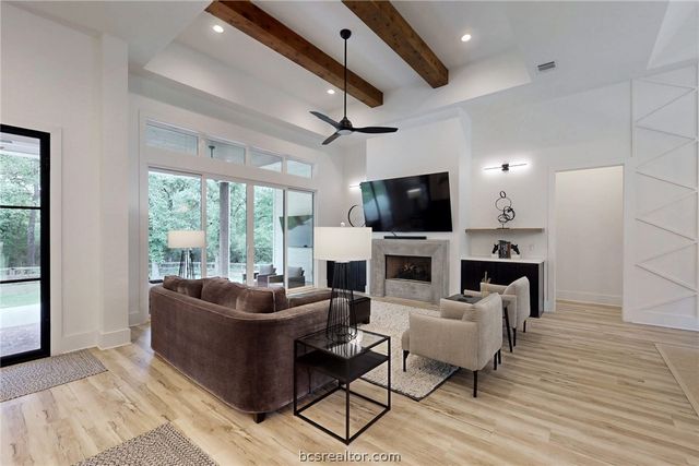 1629 Sawmill Rd, Franklin, TX 77837