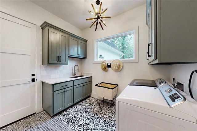 1629 Sawmill Rd, Franklin, TX 77837