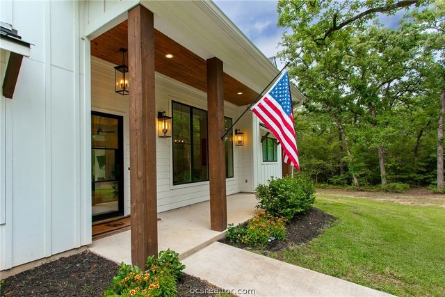 1629 Sawmill Rd, Franklin, TX 77837