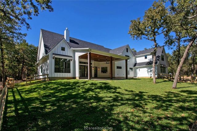 1629 Sawmill Rd, Franklin, TX 77837
