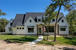 1629 Sawmill Rd, Franklin, TX 77837