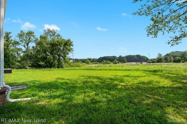 2406 Madison Street, Wixom, MI 48393