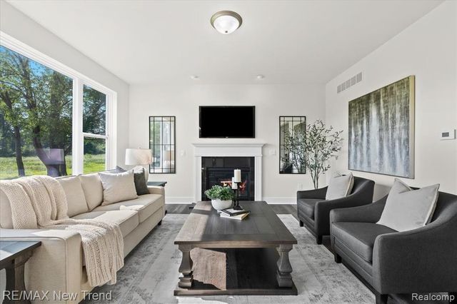 2406 Madison Street, Wixom, MI 48393