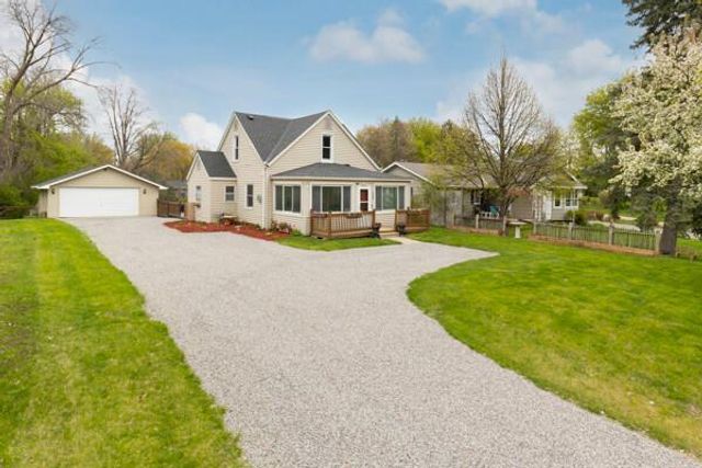 5966 Lynwood Boulevard, Mound, MN 55364