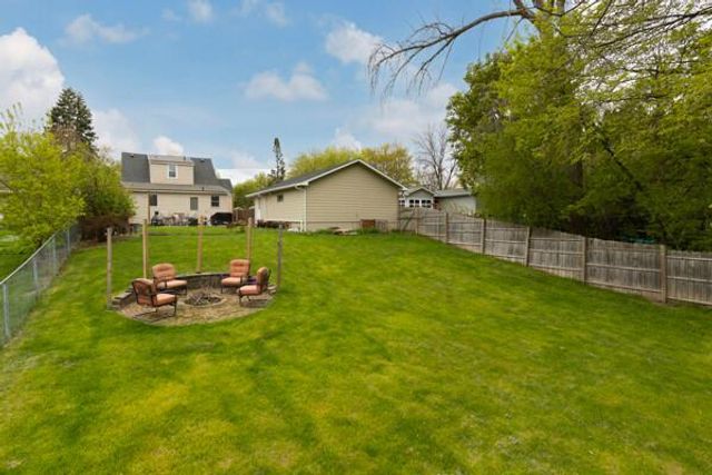 5966 Lynwood Boulevard, Mound, MN 55364