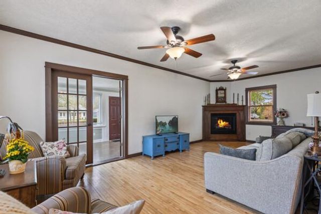5966 Lynwood Boulevard, Mound, MN 55364