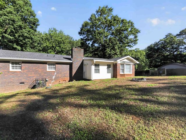 201 Tucker Rd, Spartanburg, SC 29306