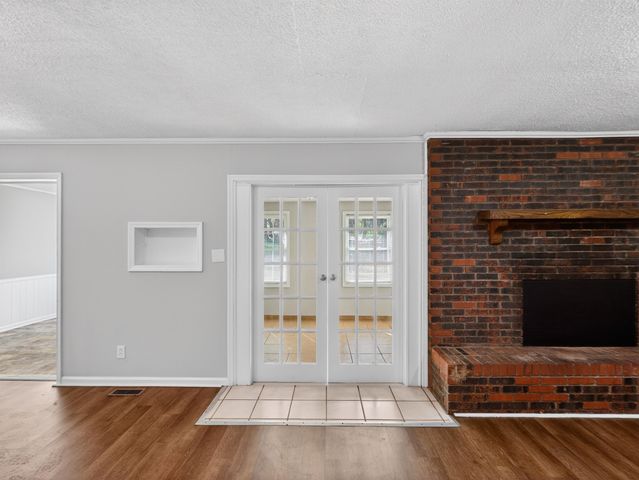 201 Tucker Rd, Spartanburg, SC 29306