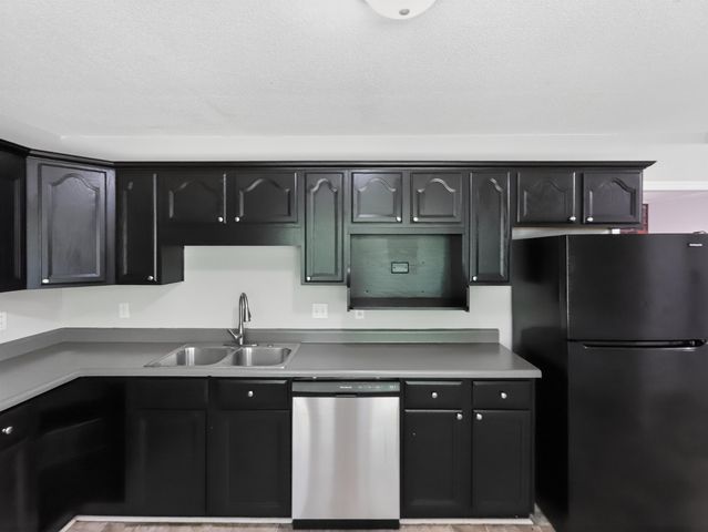 201 Tucker Rd, Spartanburg, SC 29306