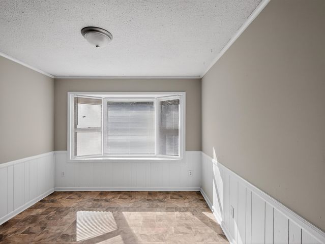201 Tucker Rd, Spartanburg, SC 29306