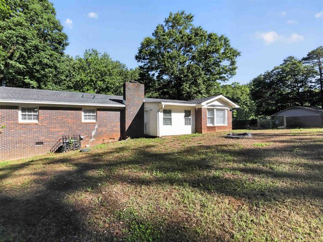 201 Tucker Rd, Spartanburg, SC 29306