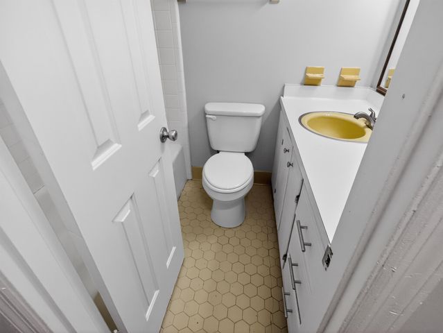 201 Tucker Rd, Spartanburg, SC 29306