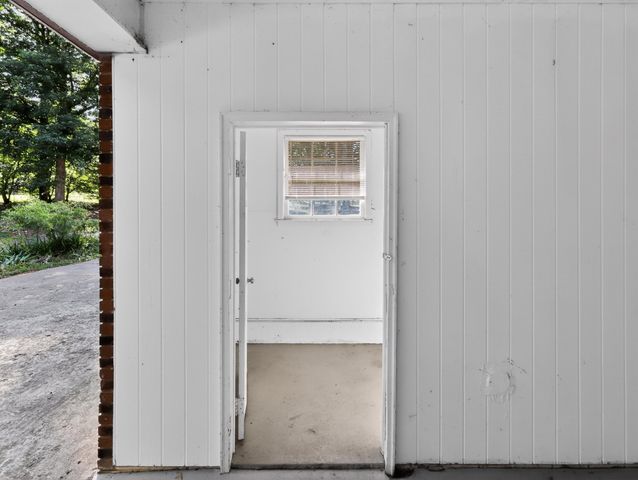 201 Tucker Rd, Spartanburg, SC 29306