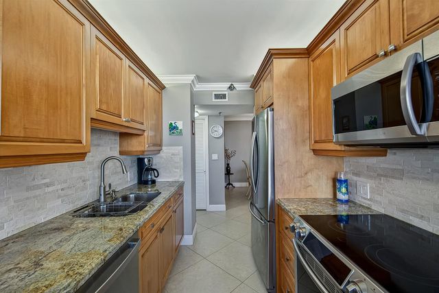1500 N Ocean Boulevard 803, Pompano Beach, FL 33062