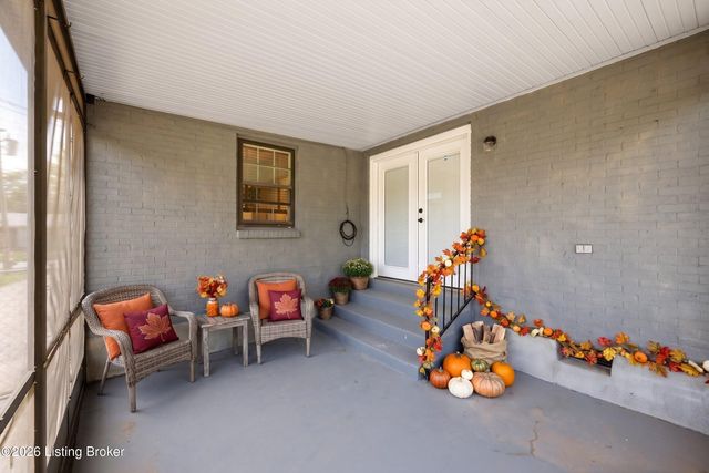 4309 Hunsinger Ln, Louisville, KY 40220