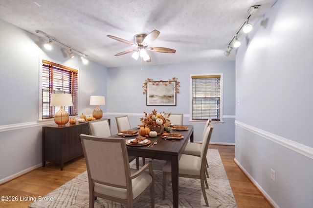 4309 Hunsinger Ln, Louisville, KY 40220
