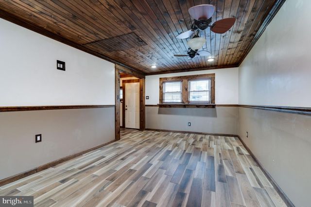 514 CURTIS AVE, Reading, PA 19601