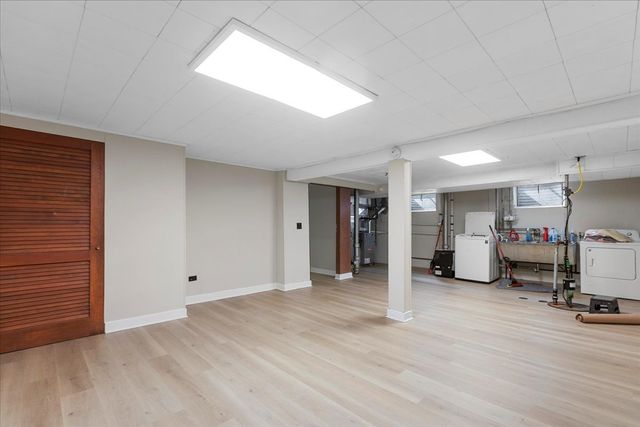 5408 Harvard Terrace, Skokie, IL 60077