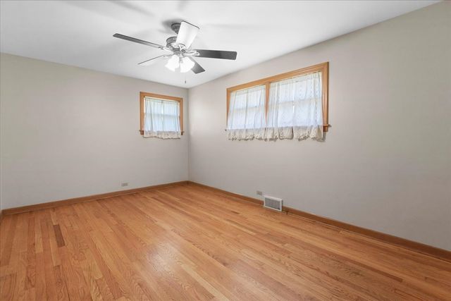 5408 Harvard Terrace, Skokie, IL 60077