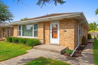 5408 Harvard Terrace, Skokie, IL 60077