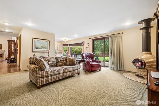 23625 SE 225th Street, Maple Valley, WA 98038