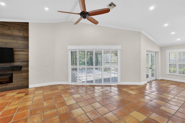 39 FOREST LANE, Eustis, FL 32726