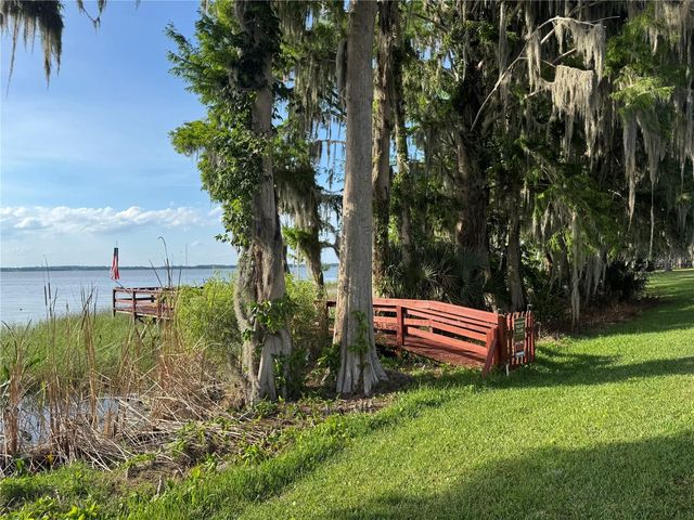 39 FOREST LANE, Eustis, FL 32726