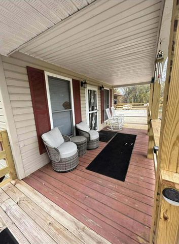 135 Tortoise Street, Greenup, KY 41144