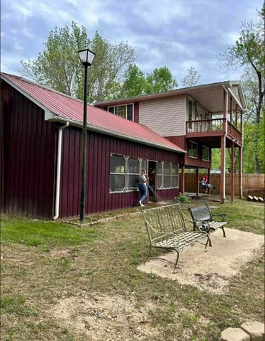 135 Tortoise Street, Greenup, KY 41144