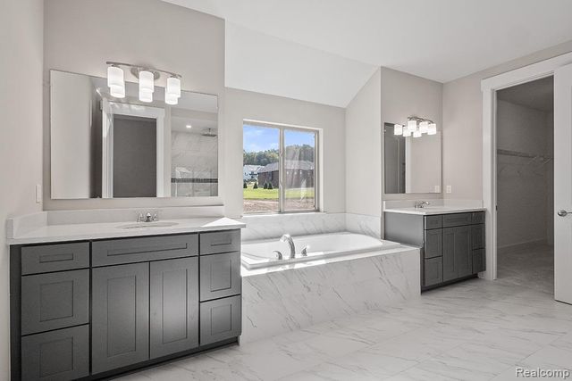 1057 Overlook Drive, Saline, MI 48176