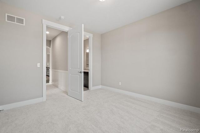 1057 Overlook Drive, Saline, MI 48176