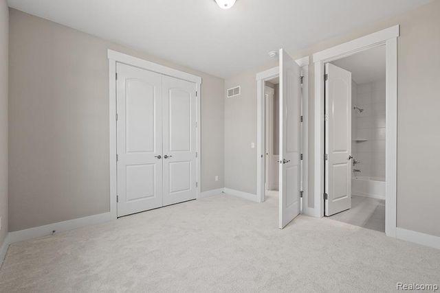 1057 Overlook Drive, Saline, MI 48176