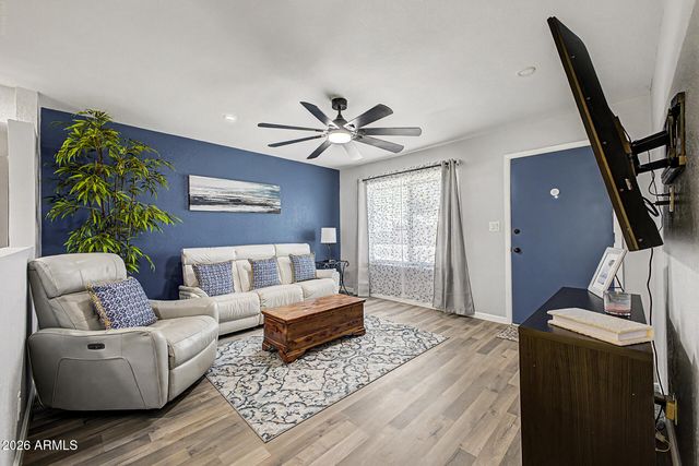 19810 N 5TH Avenue, Phoenix, AZ 85027