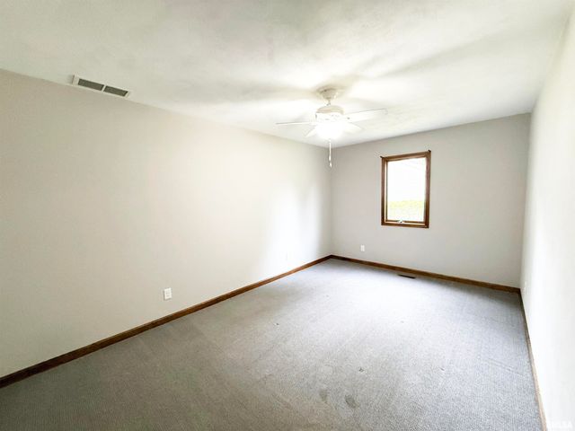 1908 BAYVIEW Court, Springfield, IL 62704