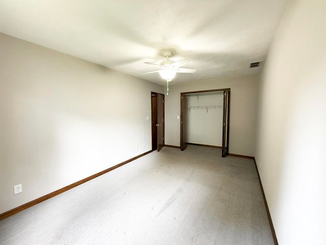 1908 BAYVIEW Court, Springfield, IL 62704