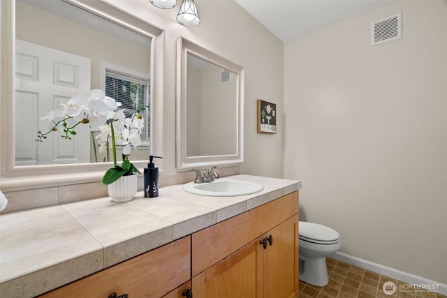 5527 NW Lause Way, Silverdale, WA 98383