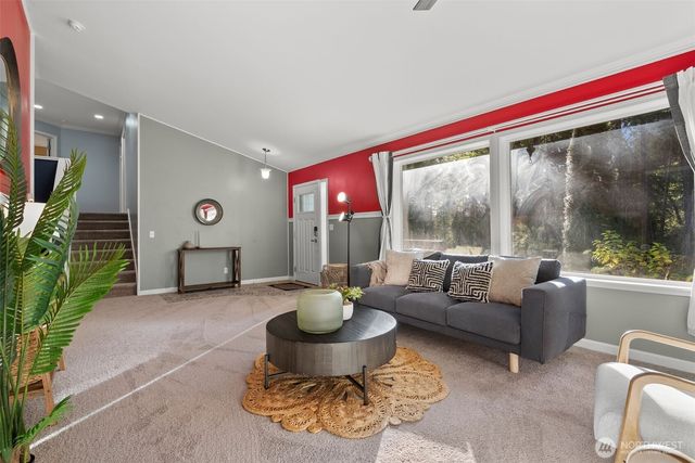 5527 NW Lause Way, Silverdale, WA 98383