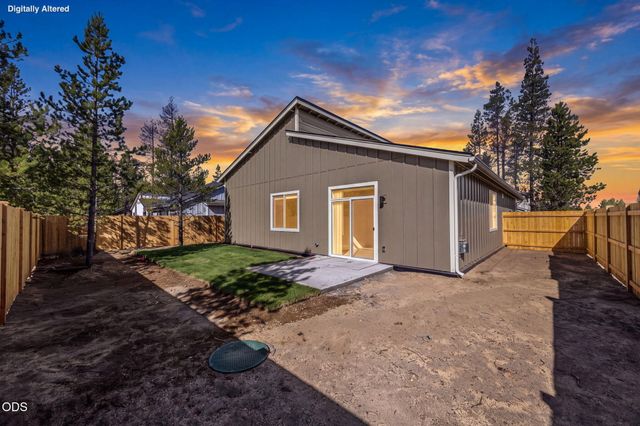 16651 Neil Lane 12, La Pine, OR 97739
