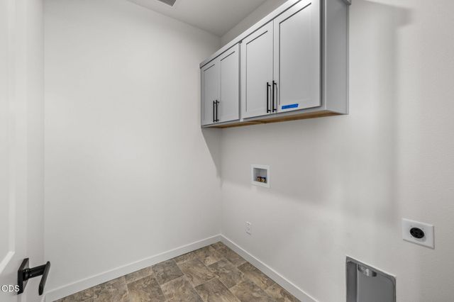 16651 Neil Lane 12, La Pine, OR 97739