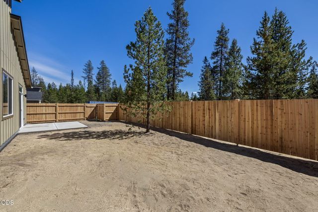 16651 Neil Lane 12, La Pine, OR 97739