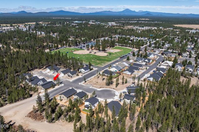 16651 Neil Lane 12, La Pine, OR 97739