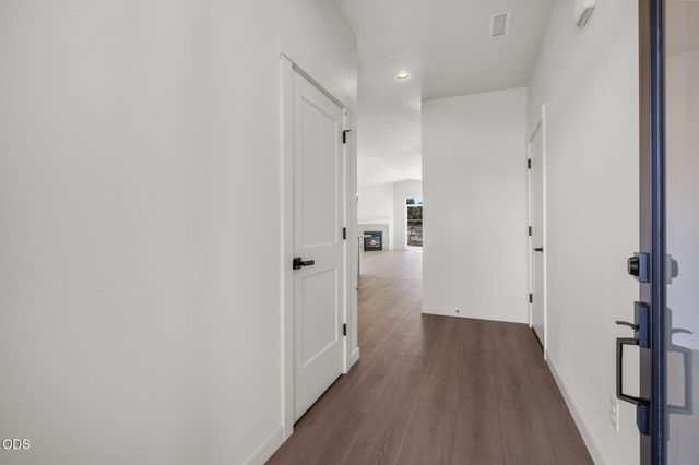 16651 Neil Lane 12, La Pine, OR 97739