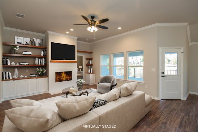 110 Saint Francis Lane, Mabank, TX 75156