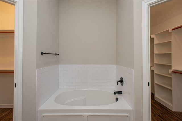 110 Saint Francis Lane, Mabank, TX 75156