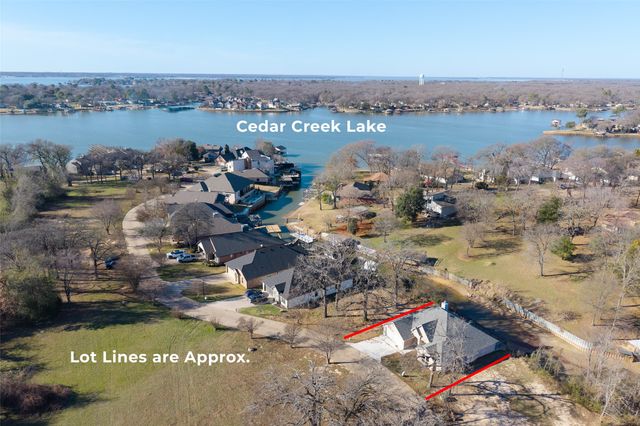 110 Saint Francis Lane, Mabank, TX 75156