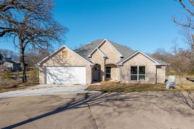 110 Saint Francis Lane, Mabank, TX 75156