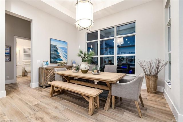 14248 Laguna Springs LN, Naples, FL 34114