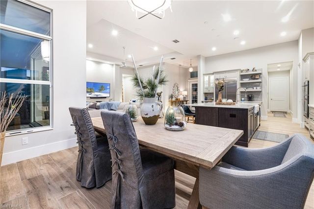 14248 Laguna Springs LN, Naples, FL 34114