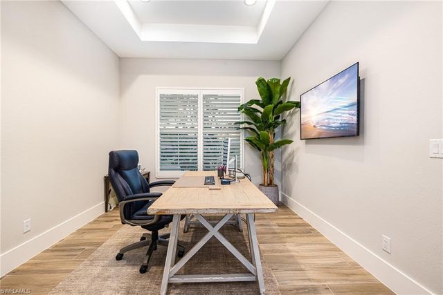 14248 Laguna Springs LN, Naples, FL 34114