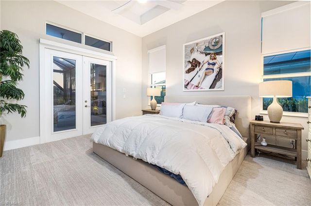 14248 Laguna Springs LN, Naples, FL 34114